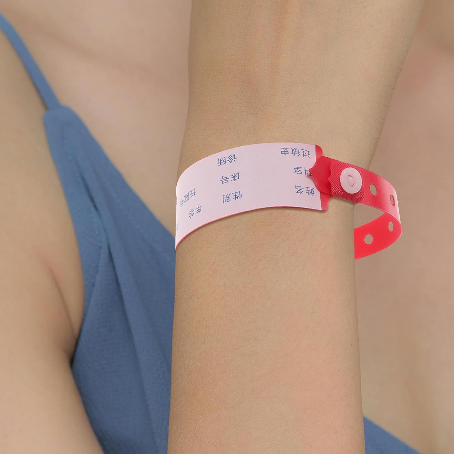 Wiederverwendbar Krankenhausarmbänder für Effizientes Management in Krankenhausumgebungen aus Rotem Pvc 100 Stück Medizinisches Patientenarmband für Erwachsene – Bild 5