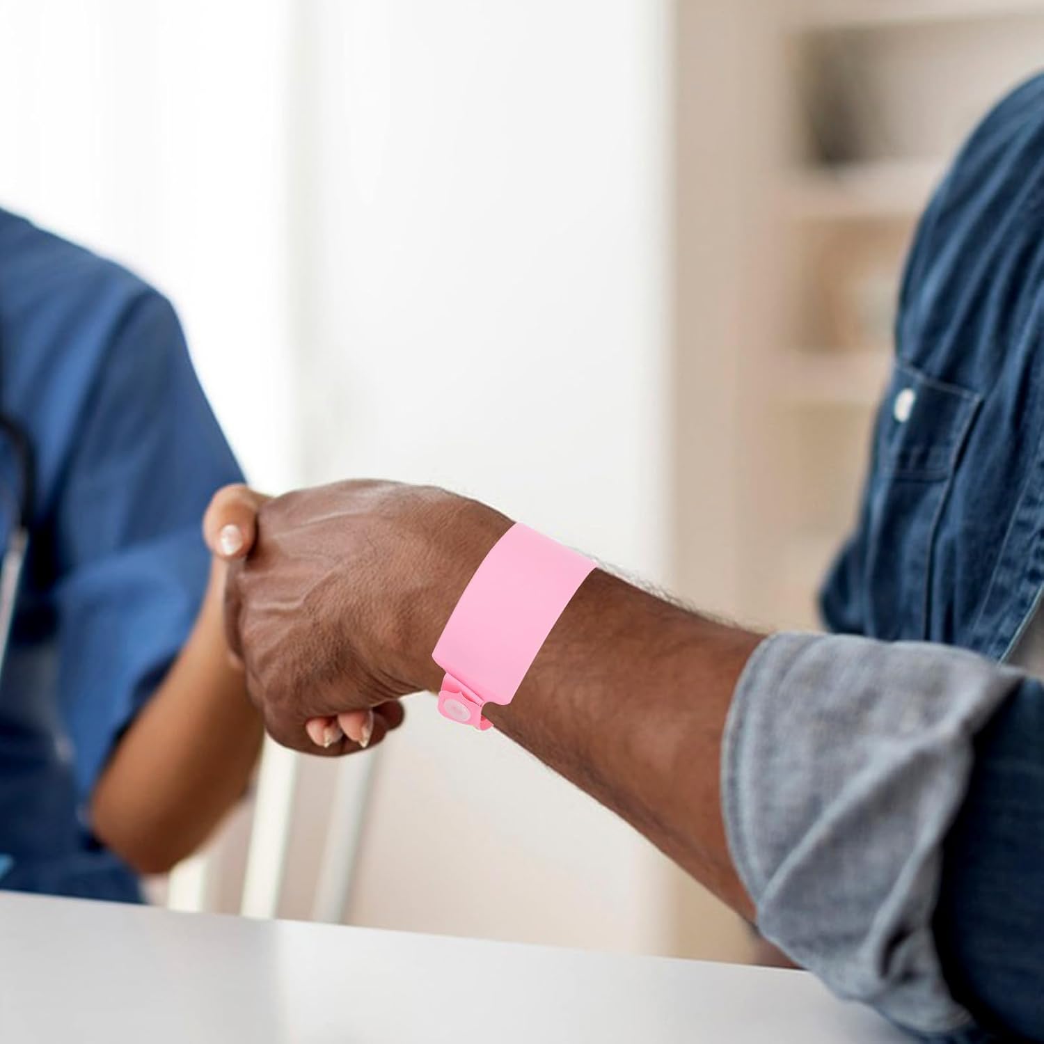 SHINEOFI 100 Stück und Reißfestes Identifikationsarmband aus Pvc in Rosa Einweg Patienten Id Armband für Medizinische Einrichtungen und Krankenhäuser – Bild 4