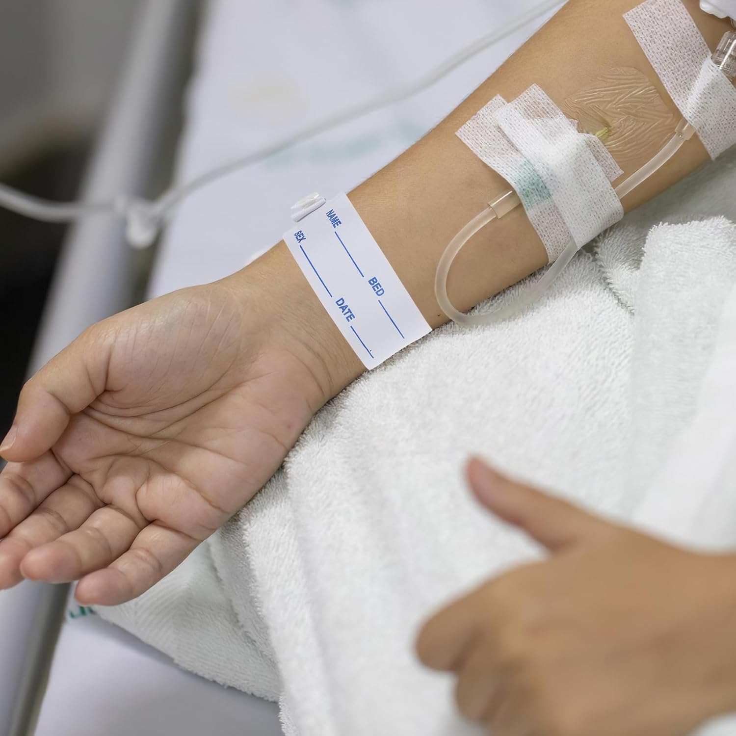 100 Stück Medizinische Patientenarmbänder aus Pvc mit Verstellbarer Passform zur Genauen Identifikation im Krankenhaus für Erwachsene und Senioren – Bild 9